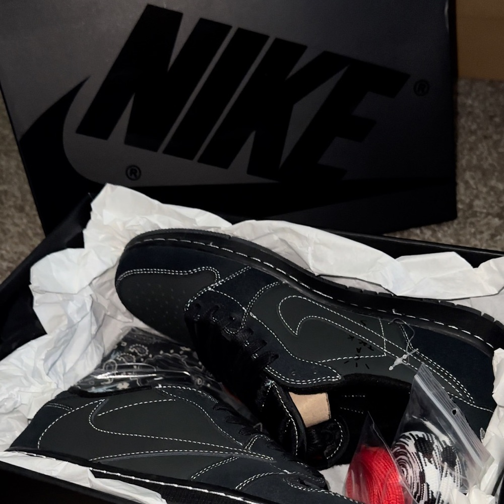 Travis Scott x Air Jordan 1 Low OG SP “Black Phantom”